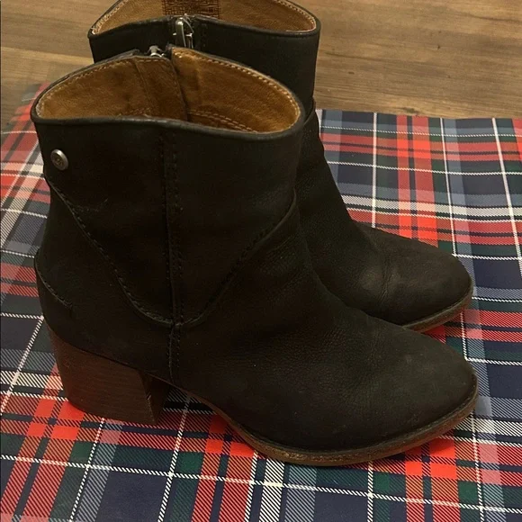 UGG Black Leather Ankle Boots - Picture 1 of 11